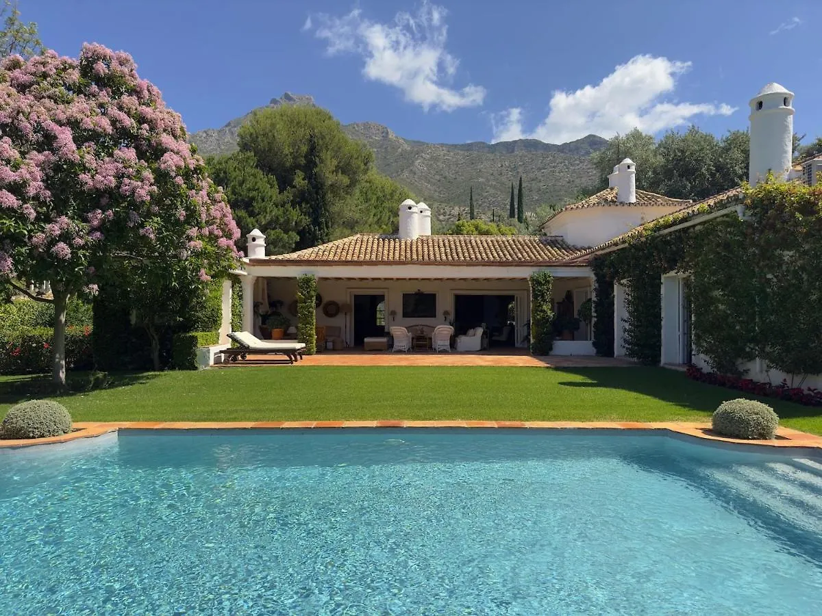 El Almendral Premium Villa Marbella Hill Club
