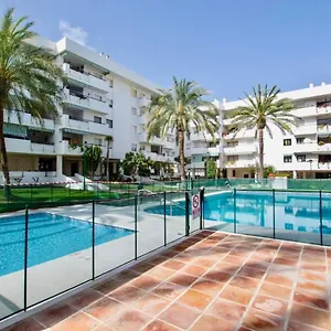 https://la-carihuela-beach-studio.hotelsinnerja.org